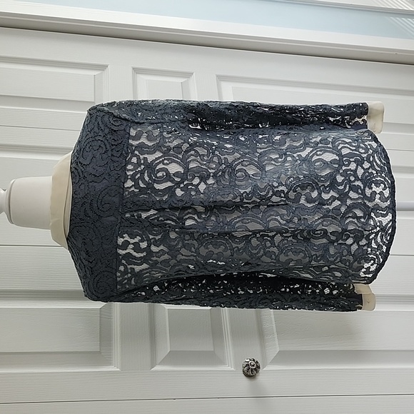 GORGEOUS MAEVE lace button down, size 4!!!! - Picture 3 of 6